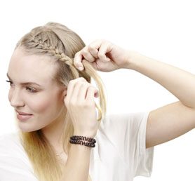 Boho Ponytail Braid Step 4